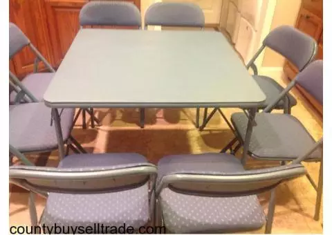 Cosco Card Table w/8 folding chairs